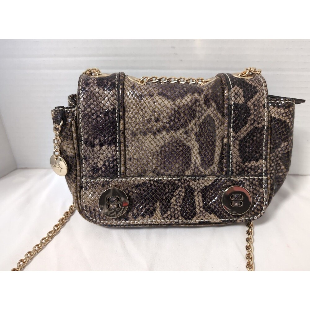 MILLY CROSSBODY BAG Magnet close Vinyl exterior suede flap